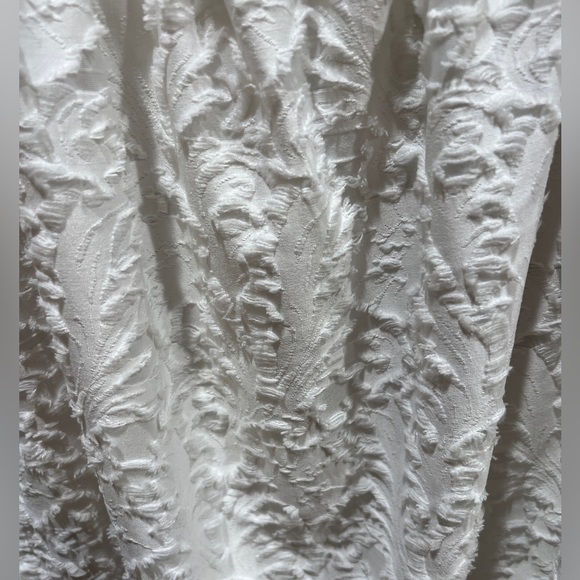 Lauren Conrad white top with cross back design 1x Very good condition - Picture 4 of 4